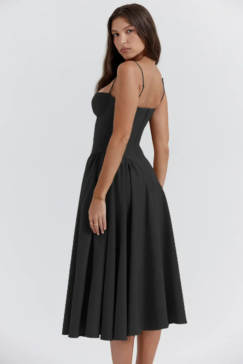 Elegant sleeveless midi dress designed for women