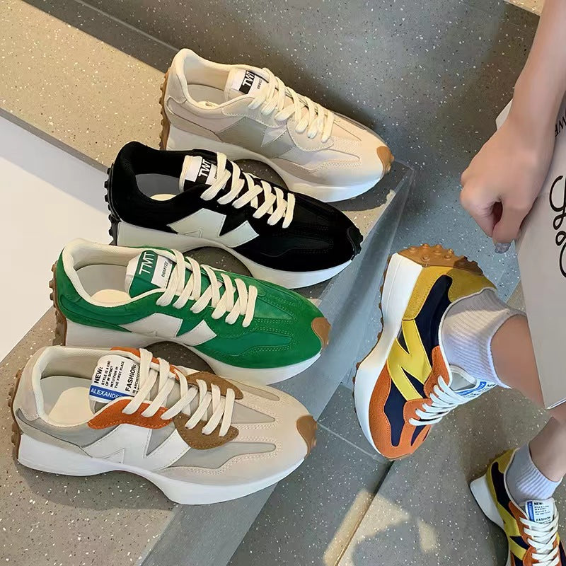 Chic Sports Shoes for Ladies