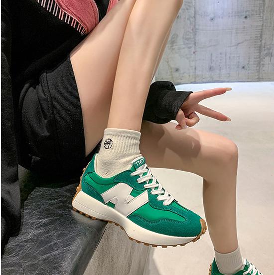Chic Sports Shoes for Ladies