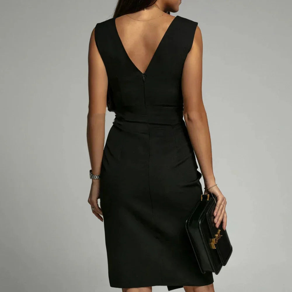 Klara Chic Dress with High Slit