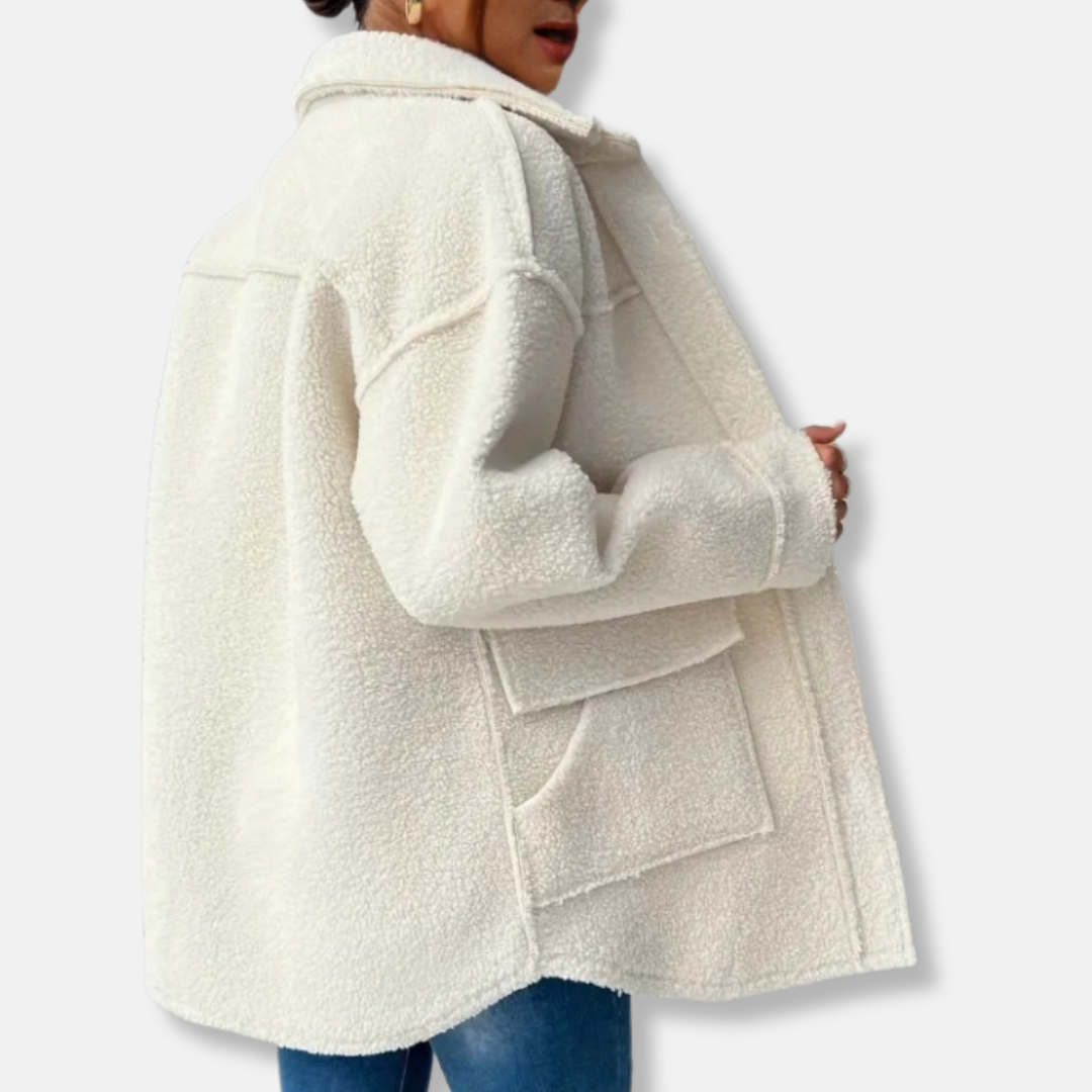 Ladies Coat – Oversized Fit – Teddy Fleece – Front Buttons – Patch Pockets