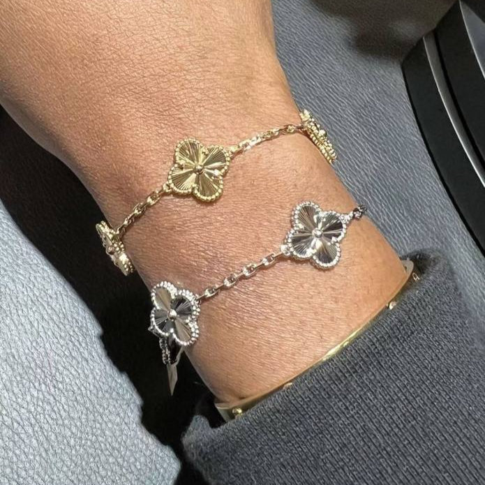 Retro Clover Bracelet Set for Women