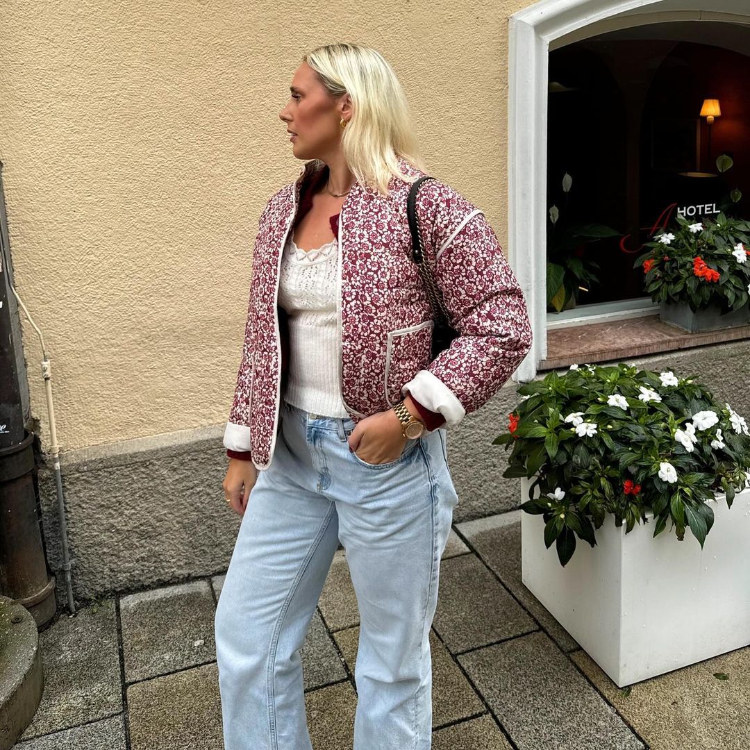 Stylish Floral Jacket with Lily Pattern