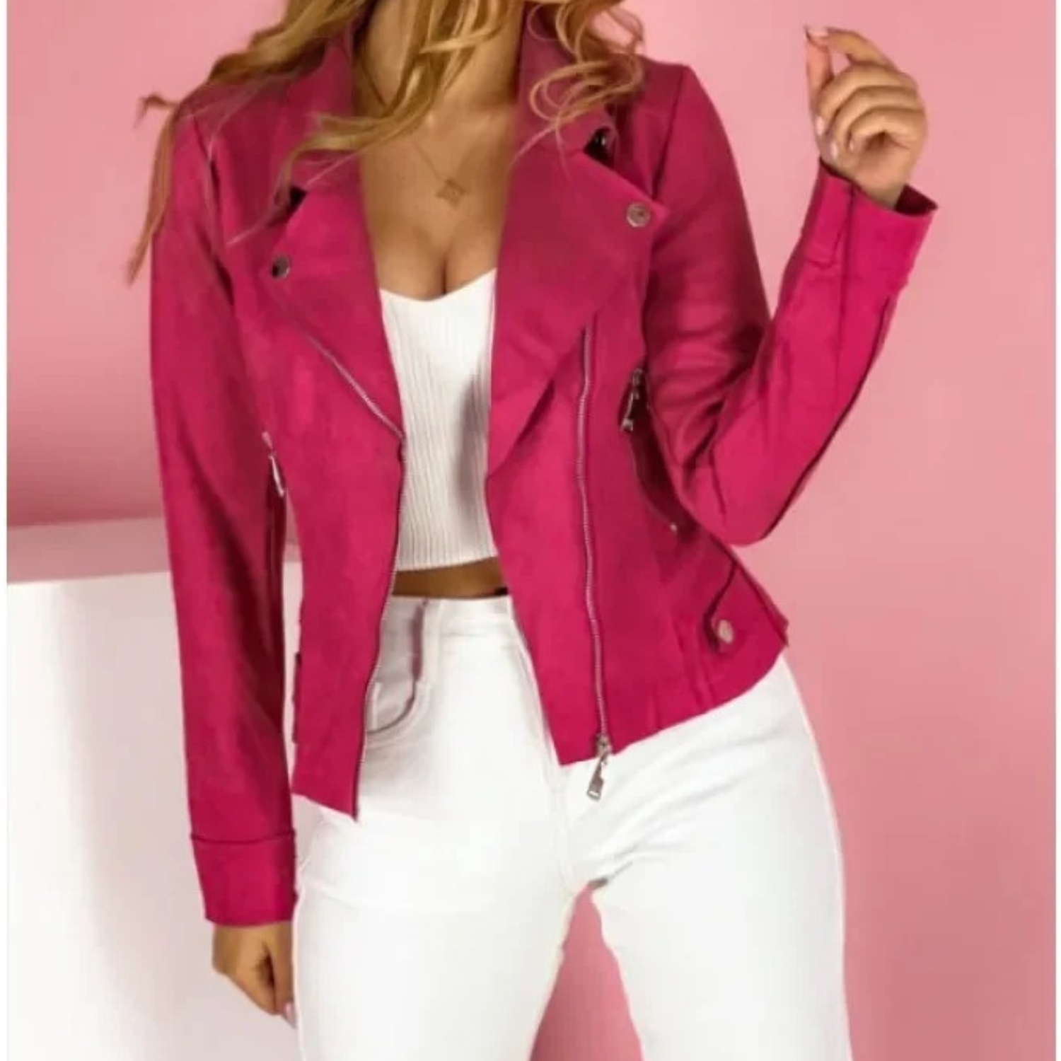 Stylish Women's Leather Jacket – Turned-Down Collar and Slim Fit