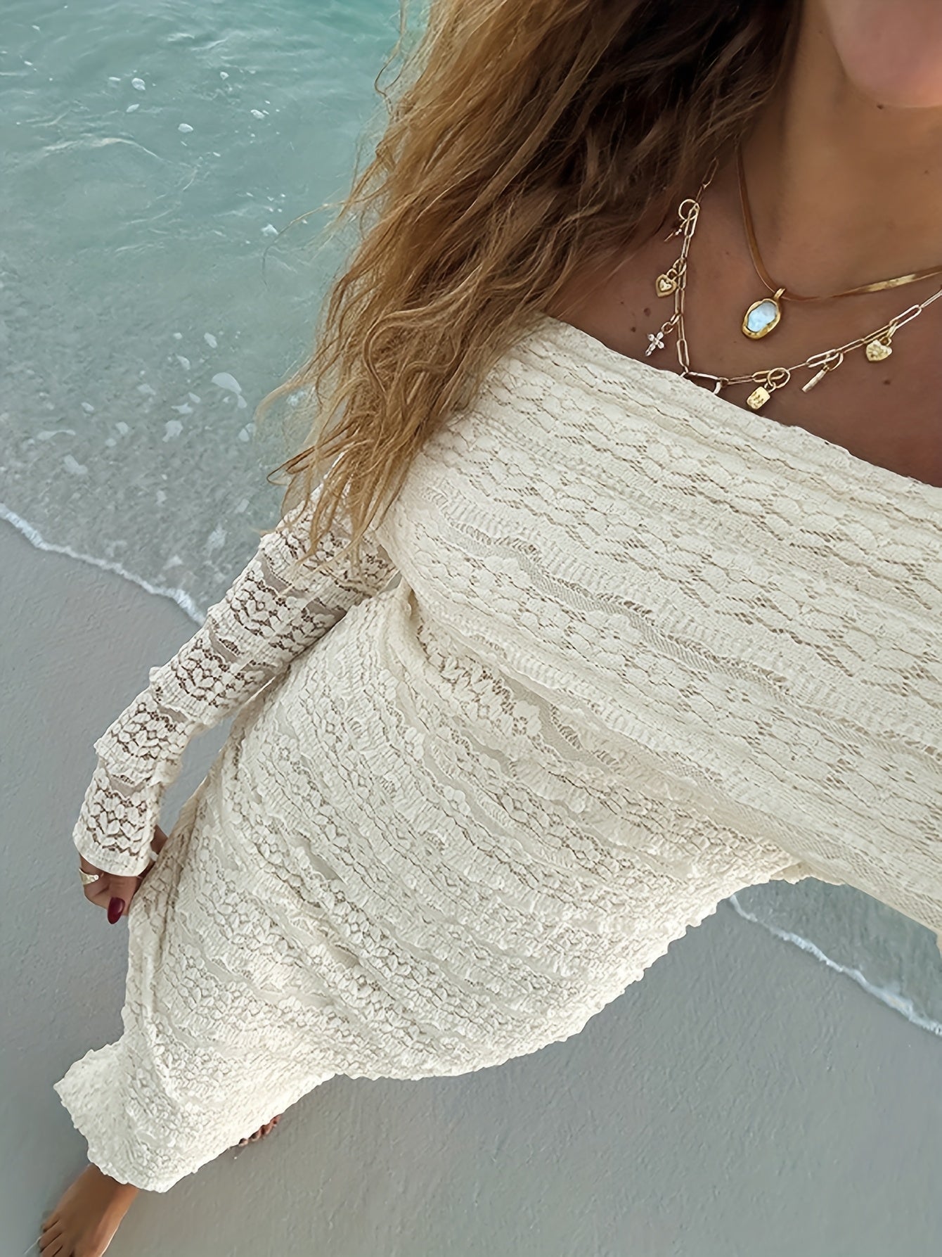 Romantic off-shoulder lace maxi-dress for women