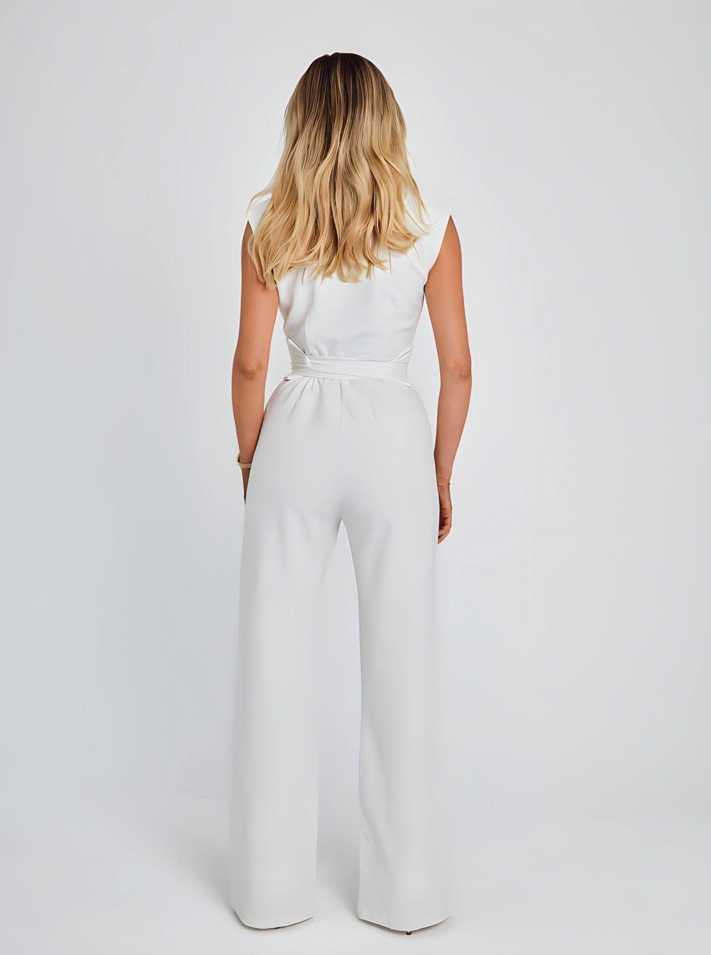 Women's Jumpsuit without Sleeves – With Beautiful Waist Accent