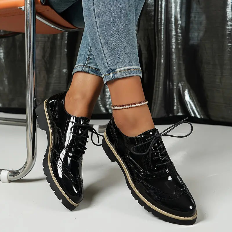 Glimmende Leren Schoenen – Perfect voor Formele Gelegenheden