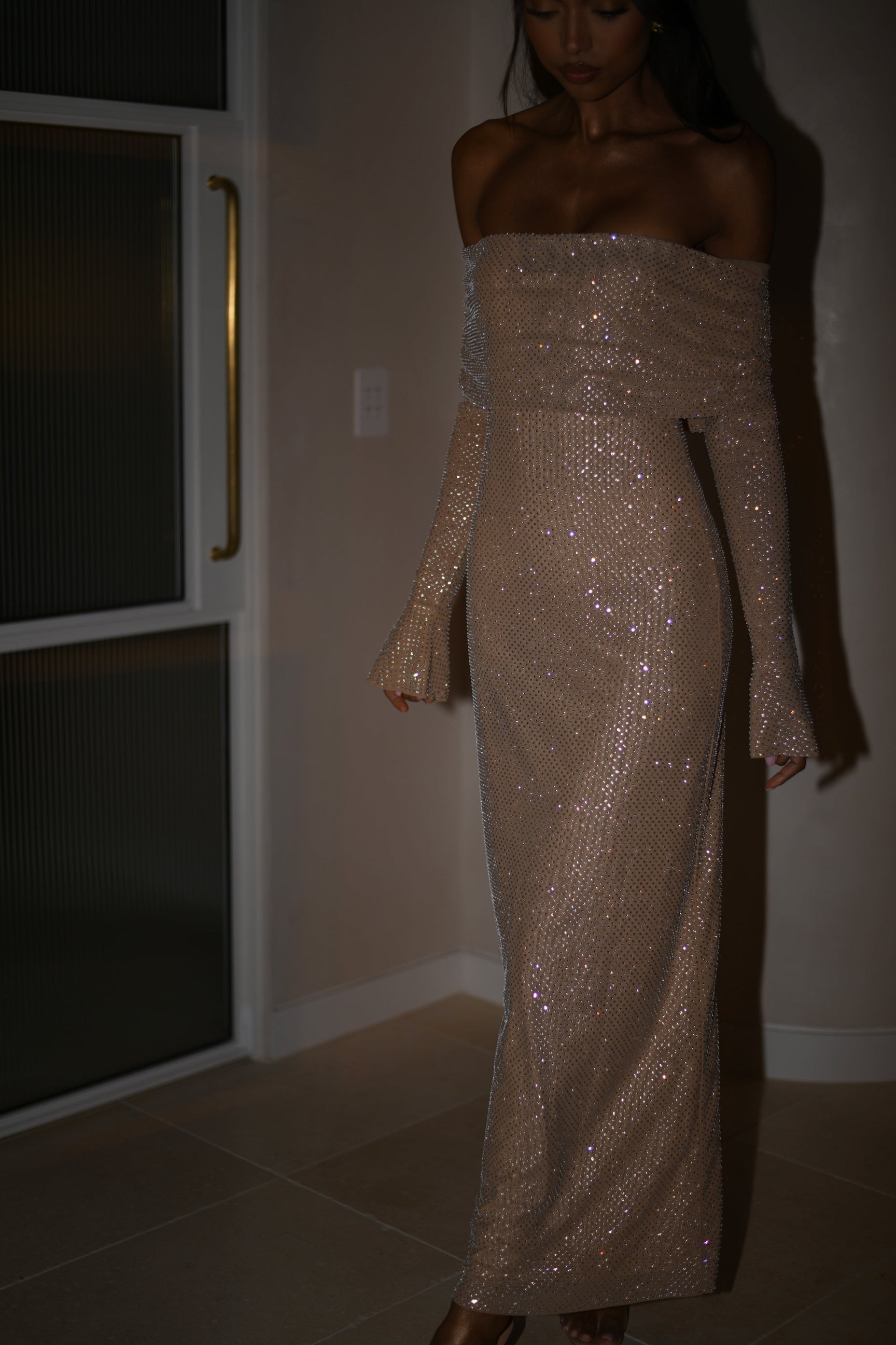 Off-Shoulder glinsterende maxi jurk