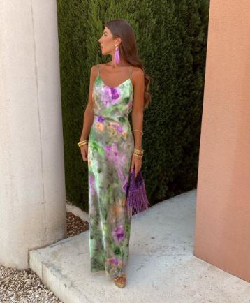 Elegante Maxi Jurk met Tie-Dye Print en Losse Sjaal