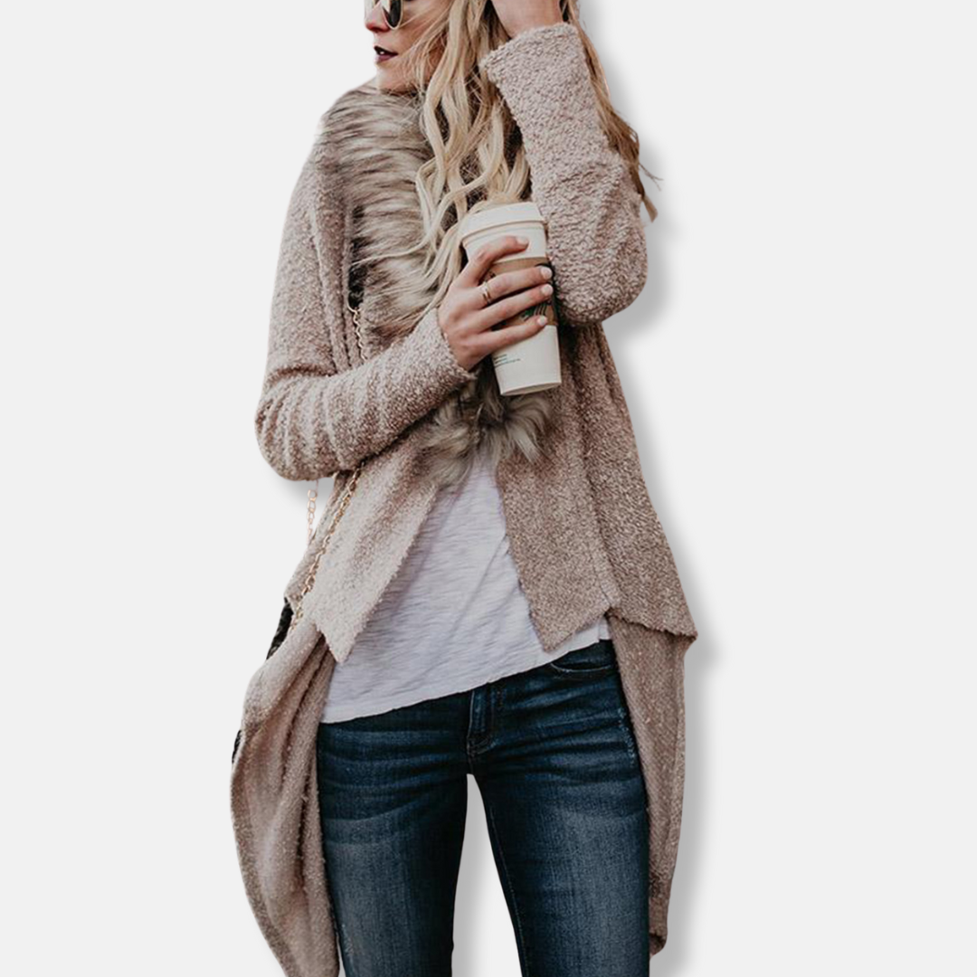Ladies cardigan coat – Loose fit – Knitted – Faux fur collar – Open front with draping