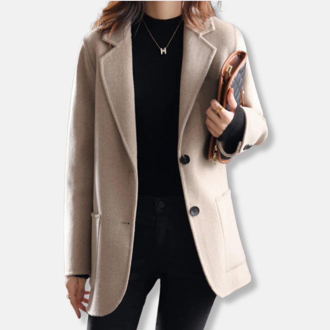 Women's Blazer – Wool – Fitted Model – Notch Lapel – Two-Button Closure – Hip Length