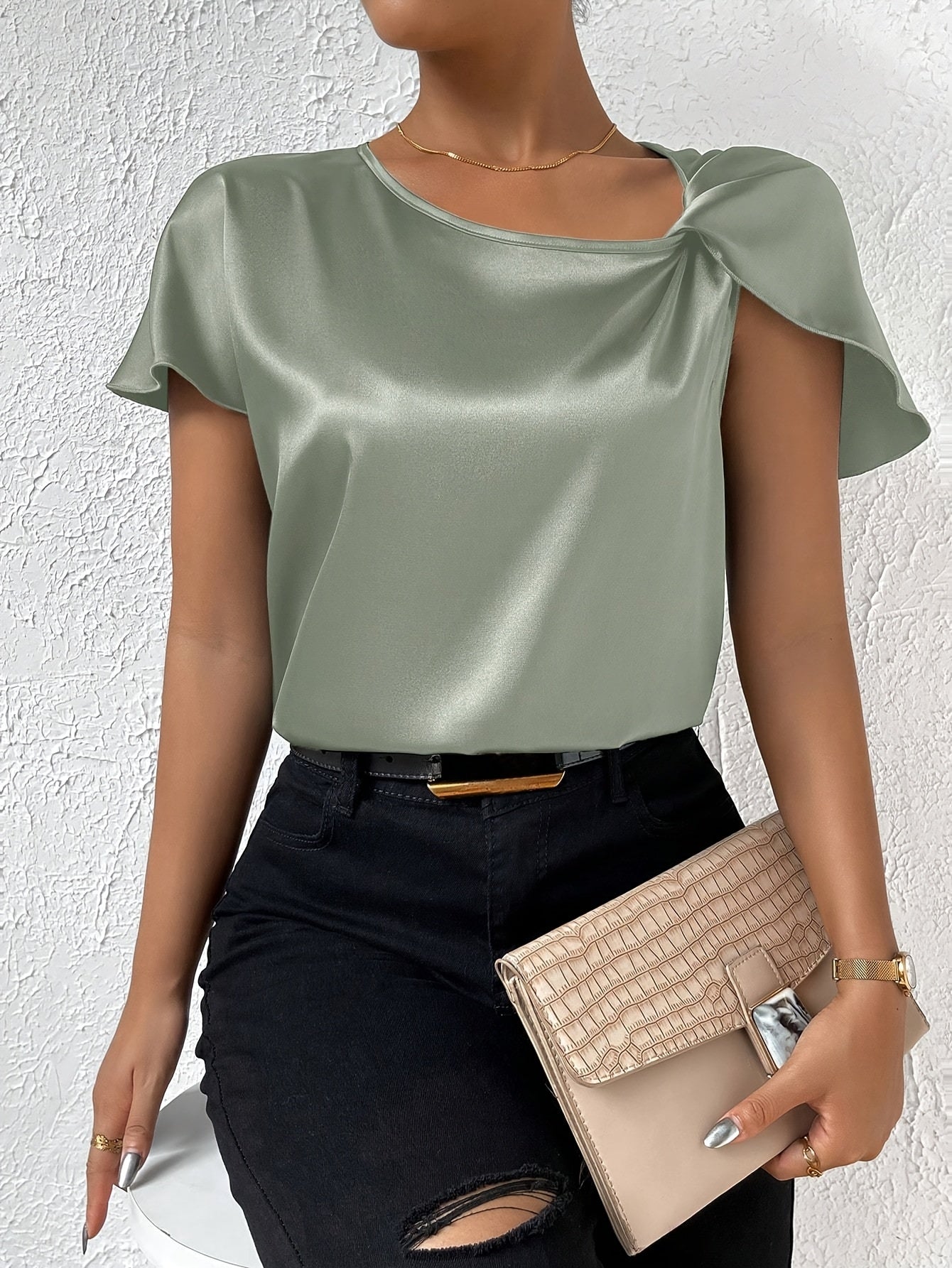 Moderne top met opvallende schouders voor dames