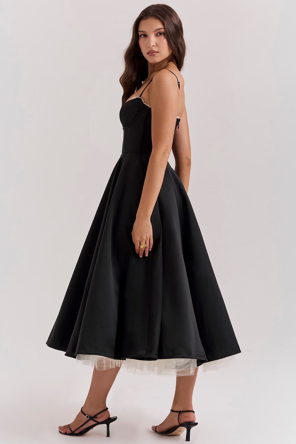 Vanessa Elegante Satijnen Feestjurk