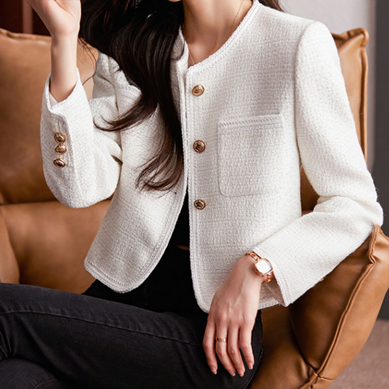 Dames Blazer – Getailleerd Cropped Model – Textuurstof – Ronde Hals – Knoopsluiting