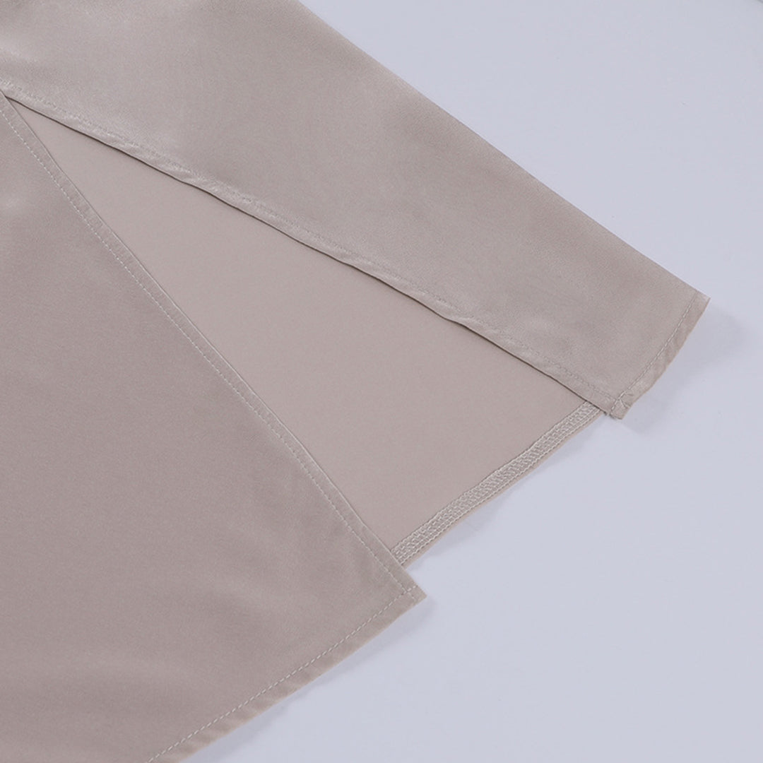 elegante satijnen jurk met split voor dames