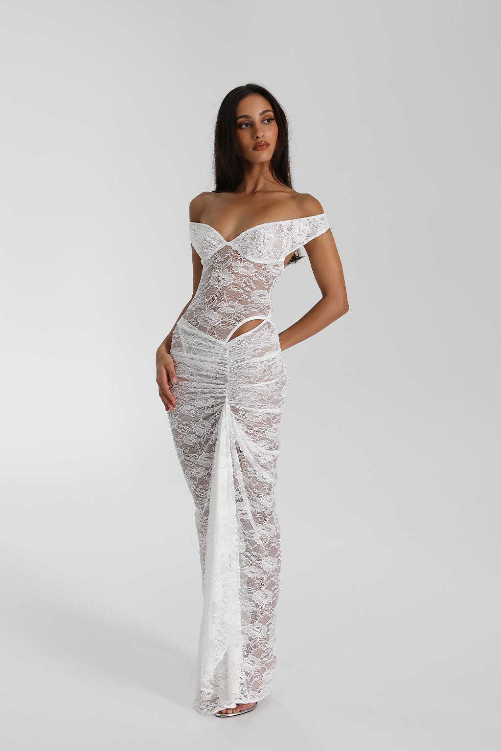 Off-shoulder kanten jurk met verfijnde details