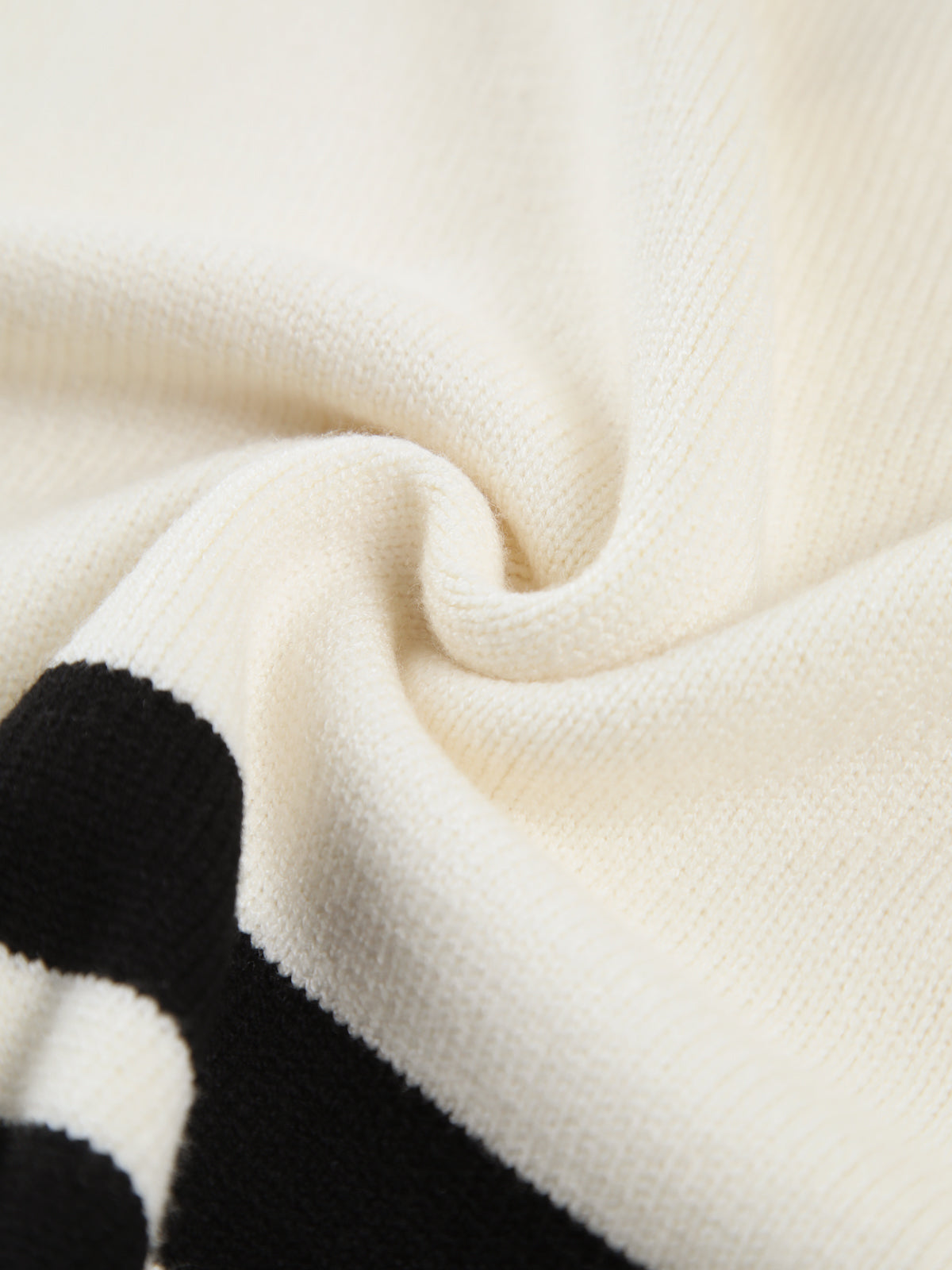 Parisian Striped Mock Neck Trui