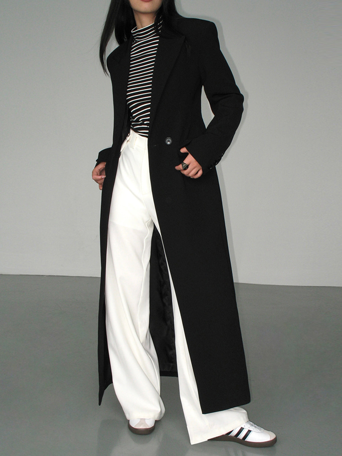 Elegant Split Sleeve Blazer