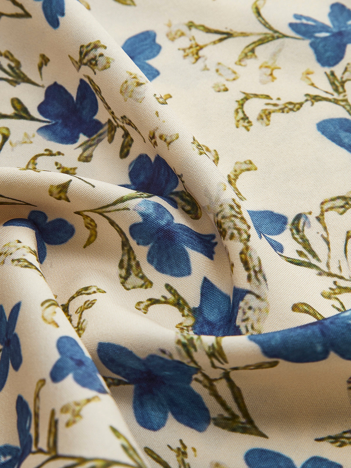 Gebloemde Jurk Met Knoop En Asymmetrische Zoom
