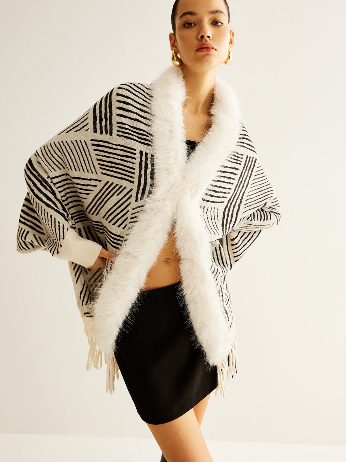 Saar Oversized Kimono Jacket | Fringe Hem Geometric Jacket