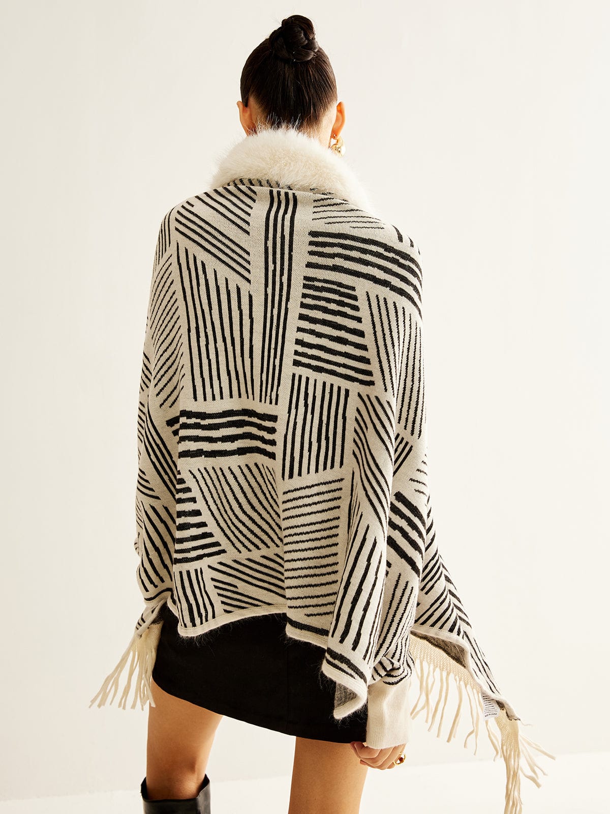 Saar Oversized Kimono Jacket | Fringe Hem Geometric Jacket