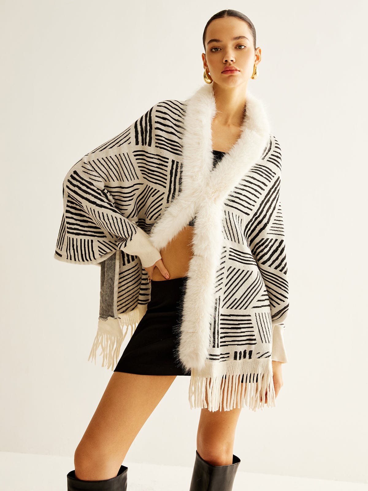 Saar Oversized Kimono Jacket | Fringe Hem Geometric Jacket