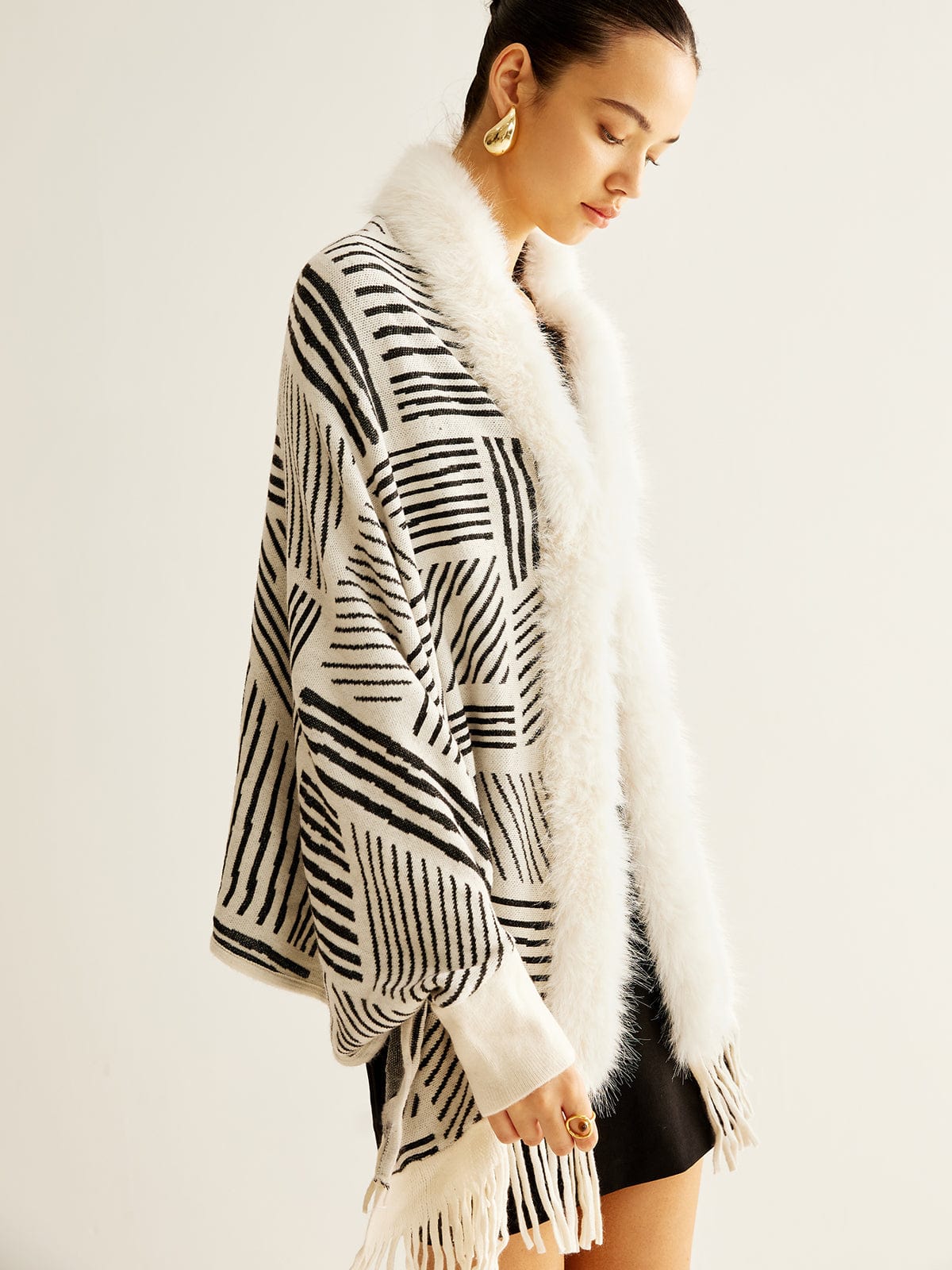 Saar Oversized Kimono Jacket | Fringe Hem Geometric Jacket