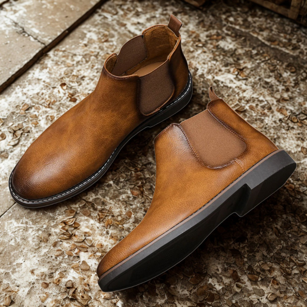 Men's Chelsea boots – Slim model – Almond toe – Elastic insert – Low heel