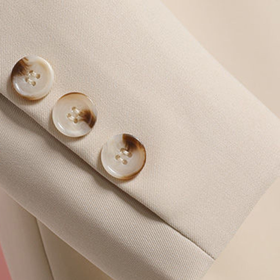 Women's Coat – Relaxed Fit – Fitted Waist – Belt – Single Button – Smart Casual