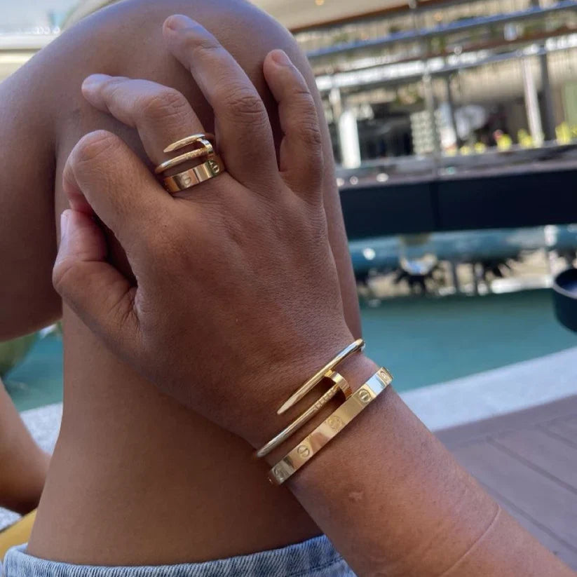 Stoere Goudkleurige Nail Armband voor Heren