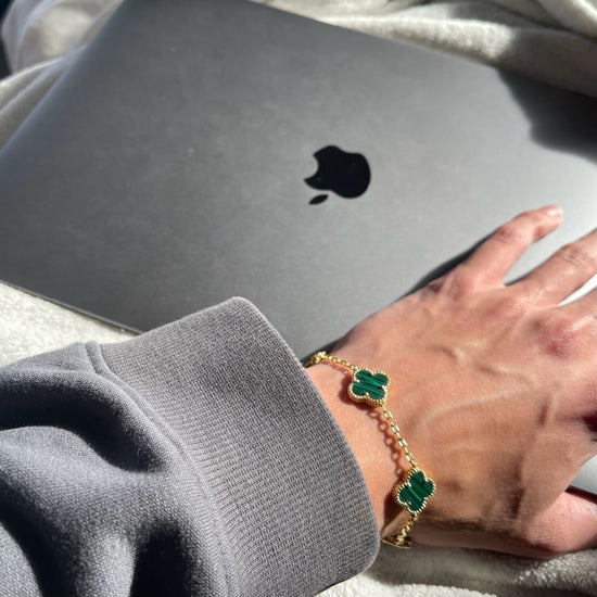 Retro Clover Bracelet Set for Women