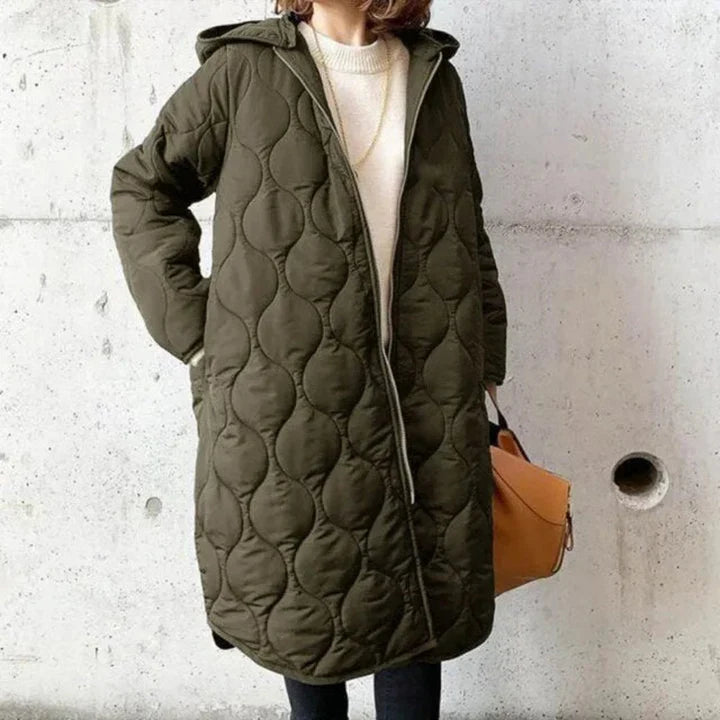 Dames Gewatteerde Jas – Oversized Pasvorm – Lange Lengte – Met Capuchon en Rits