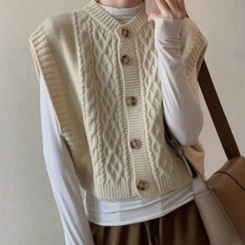 Dames Trui Vest – Kabelbreisel – V-hals Ribkraag – Relaxed Fit – Mouwloos met Knopen