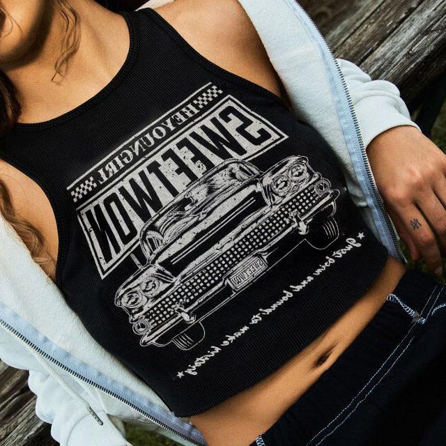 Dames Crop Top met Auto-Print – Creatief en Comfortabel