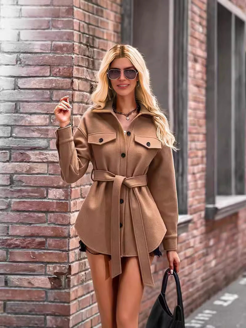 Dames korte jas – Oversized pasvorm – Wol – Reverskraag – Knoopsluiting – Borstzak