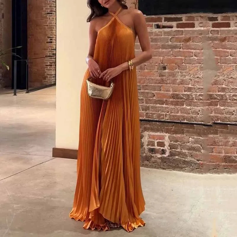 Elegante geplisseerde halternek maxi jurk voor dames.
