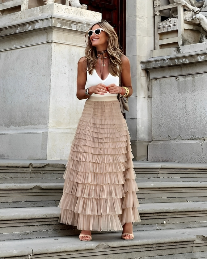 Chique Fontaine's Zachte Maxi Jurk in Neutrale Tinten