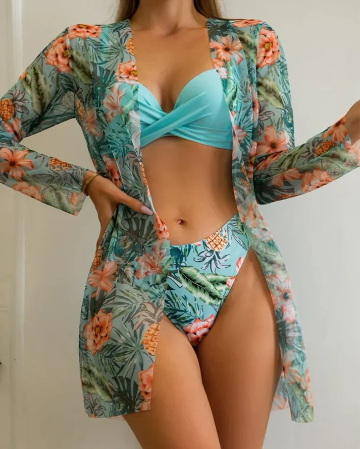 Stijlvolle bikini en strandcover-up set voor dames