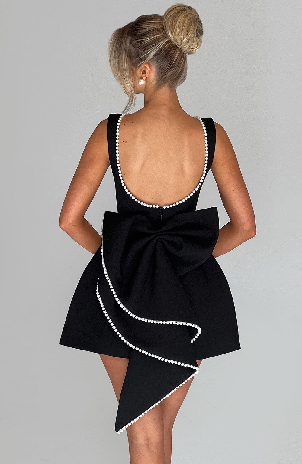 Monica Nauwsluitende Mini Jurk