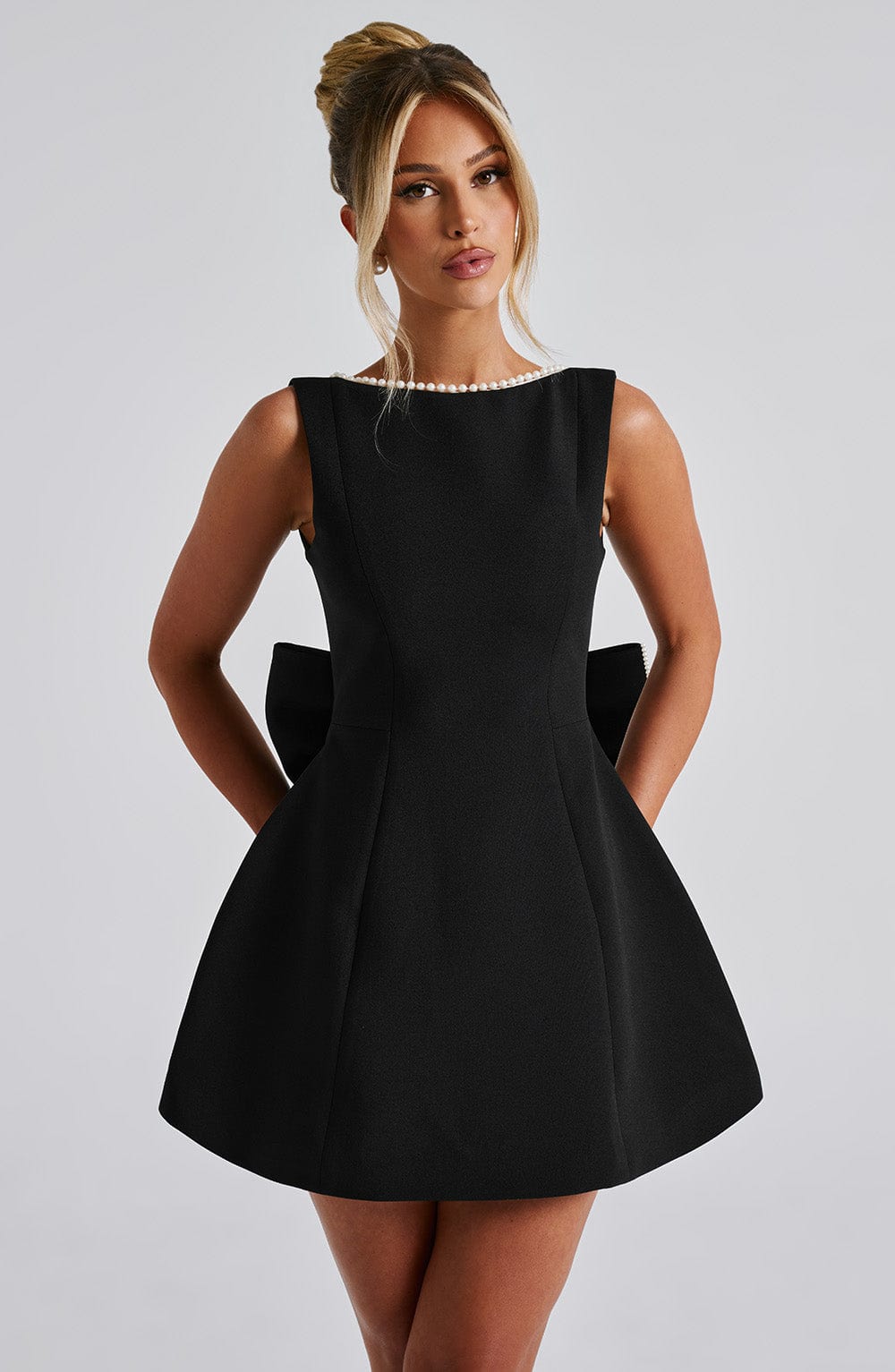 Monica Nauwsluitende Mini Jurk