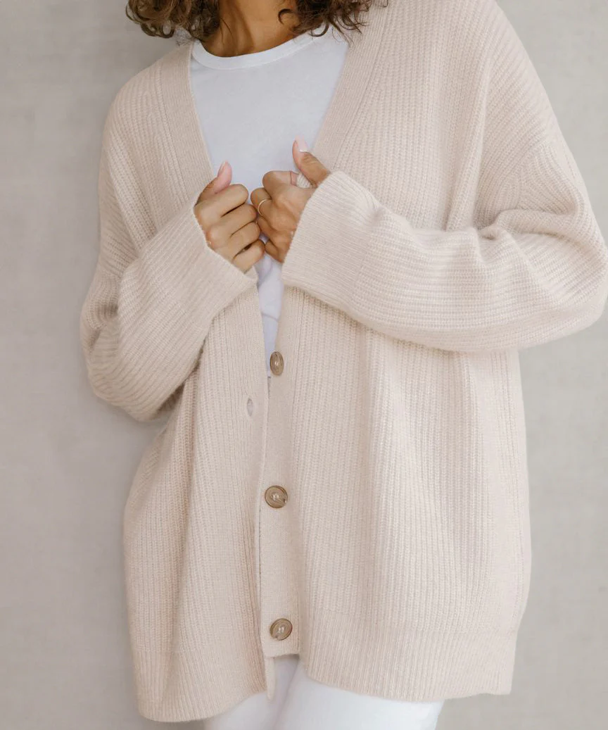 Dames Vest – Relaxed Fit – Wolmix – V-hals – Ribgebreid – Knoopsluiting – Lange Mouw