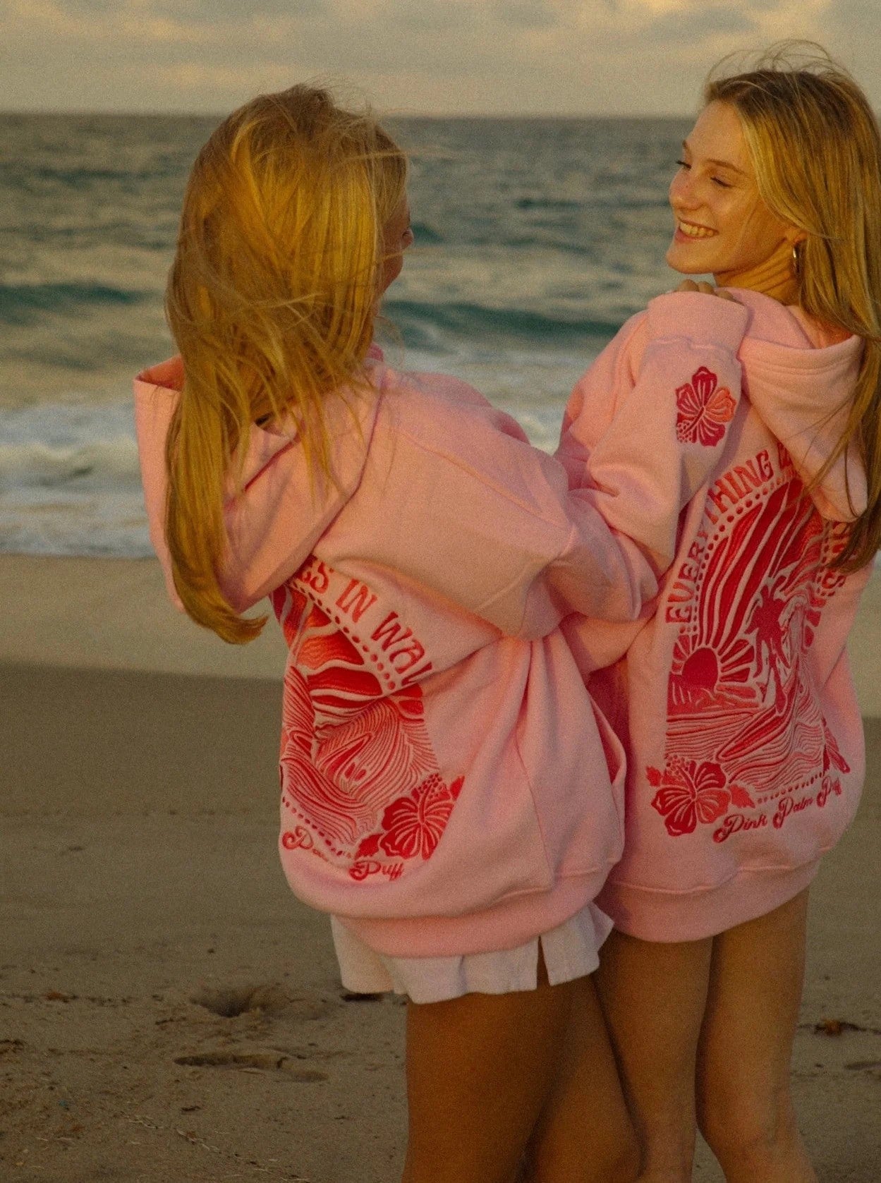 Uniseks Hoodie – Zonsondergang Design Achterkant