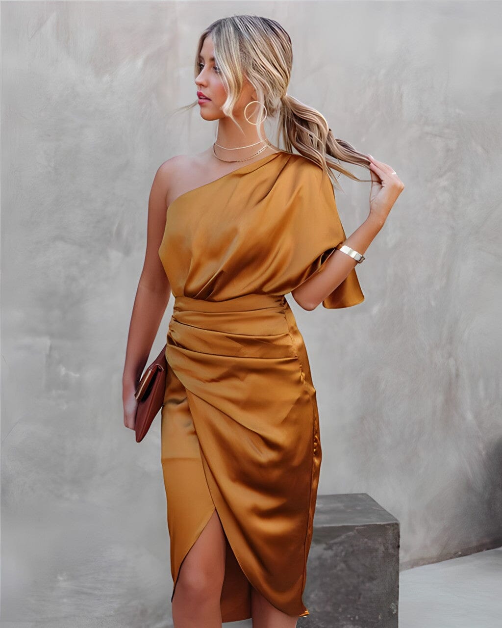 Kyra Elegante Zijde Jurk met Split