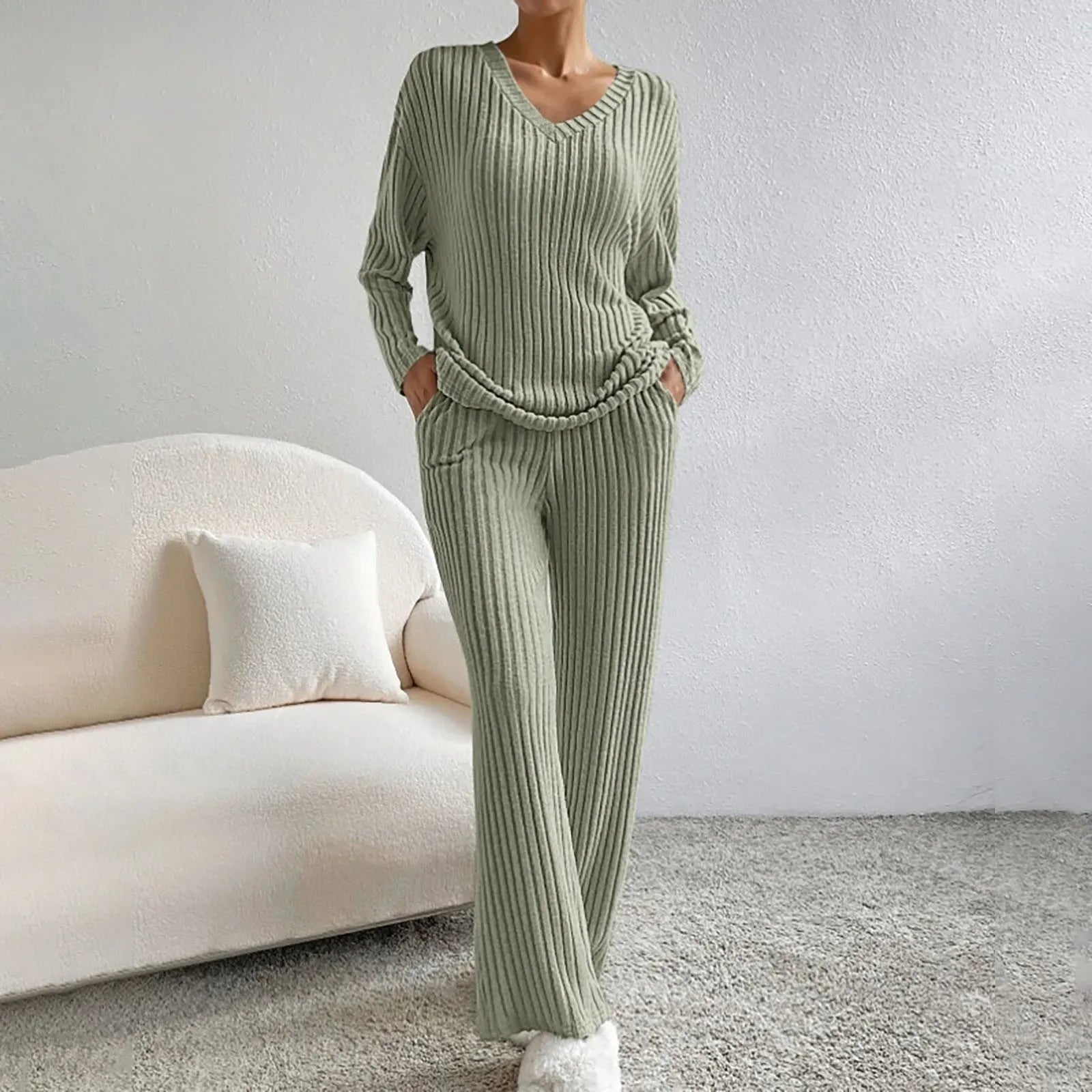 Dames Lounge Set – Ribgebreide Stof – V-hals Top – Wijde Pijpen – Relaxte Pasvorm