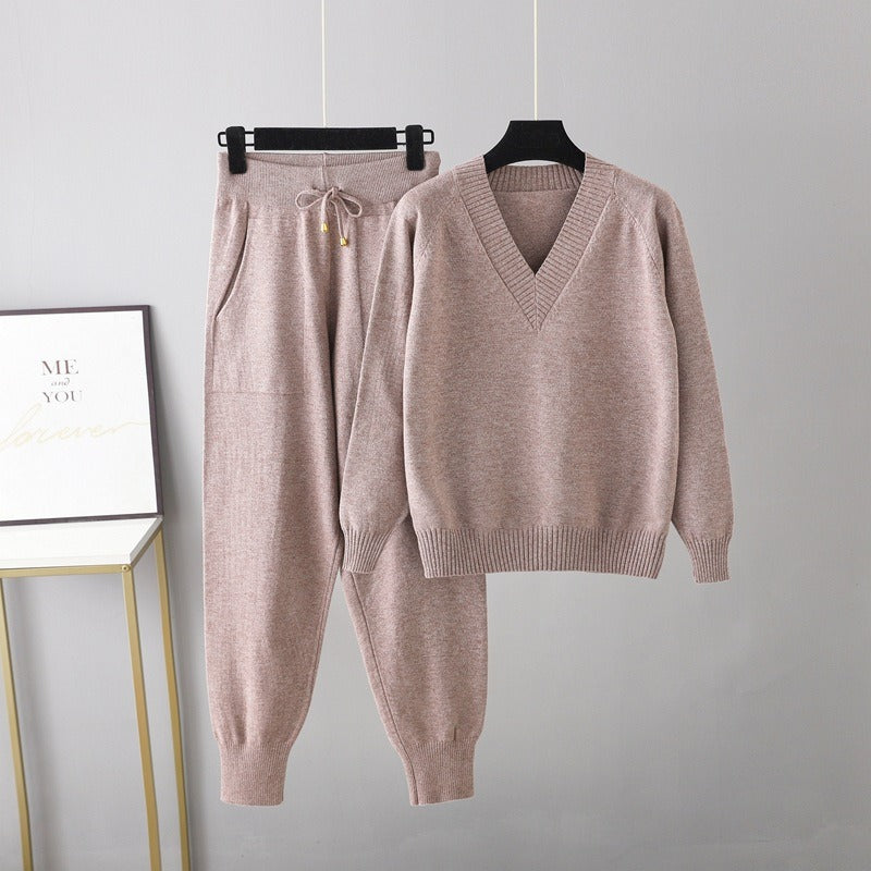 Dames Two-Piece Set – V-hals Trui – Joggingbroek – Relaxte Pasvorm – Zachte Knit Ribdetails