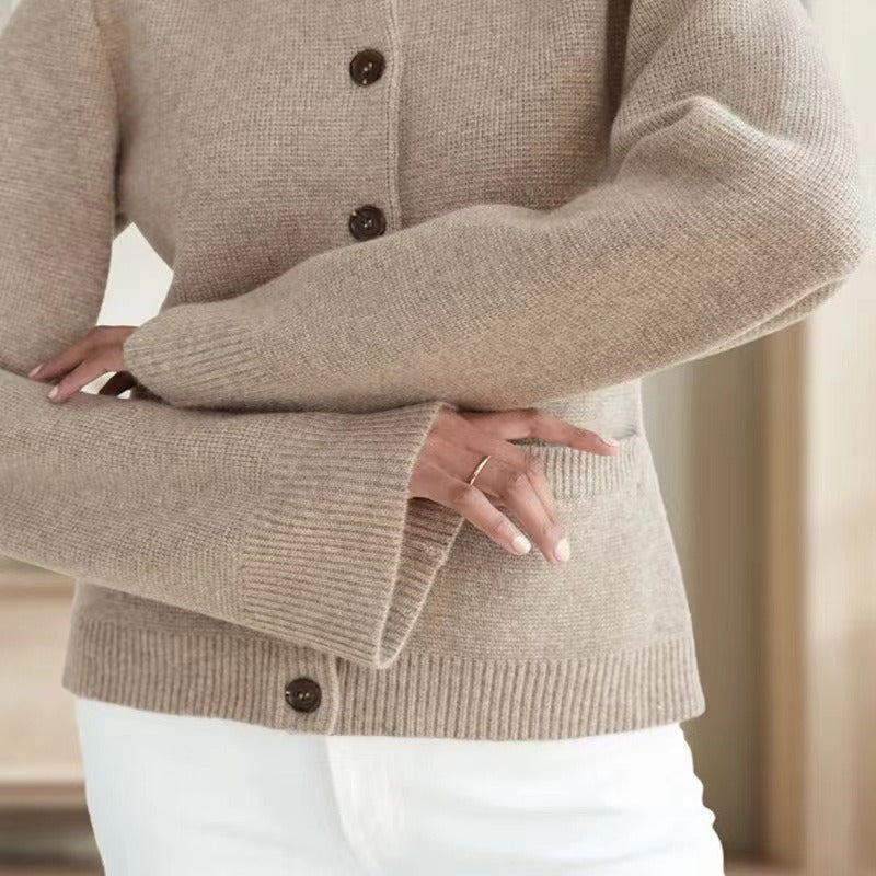 Dames vest – Slim fit – Ronde hals – Knoopsluiting – Geribde boorden – Opgestikte zak