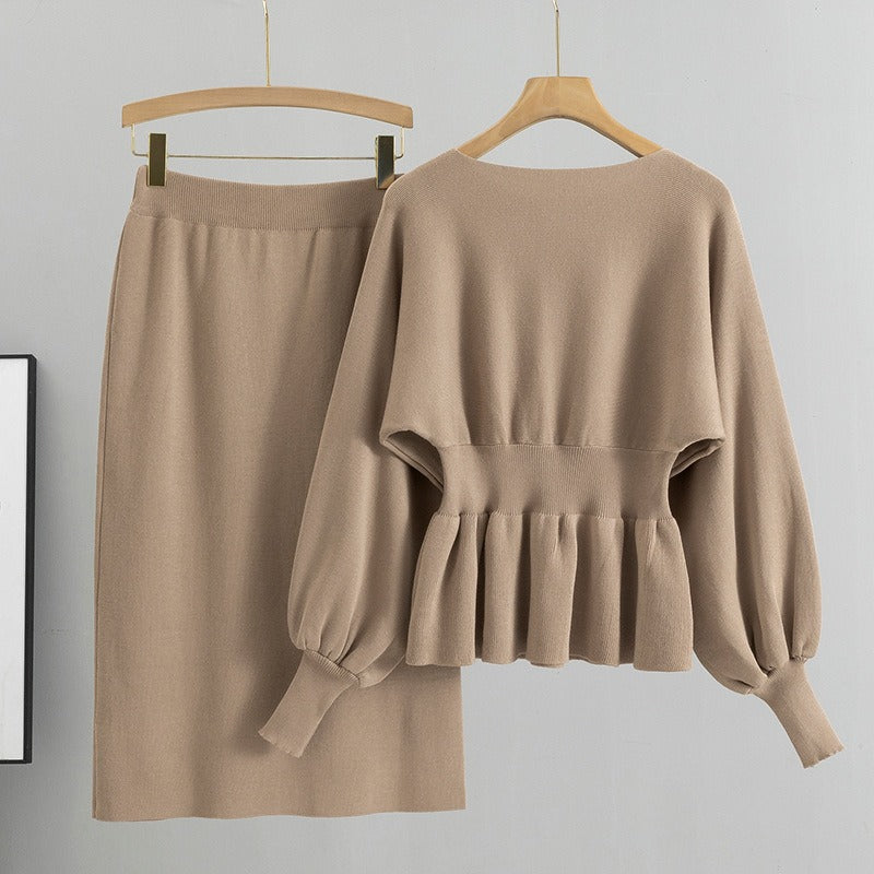Dames Tweeledig Set – Ribgebreide Trui met Peplum – Slim Fit Midi Rok – Comfort Stretch