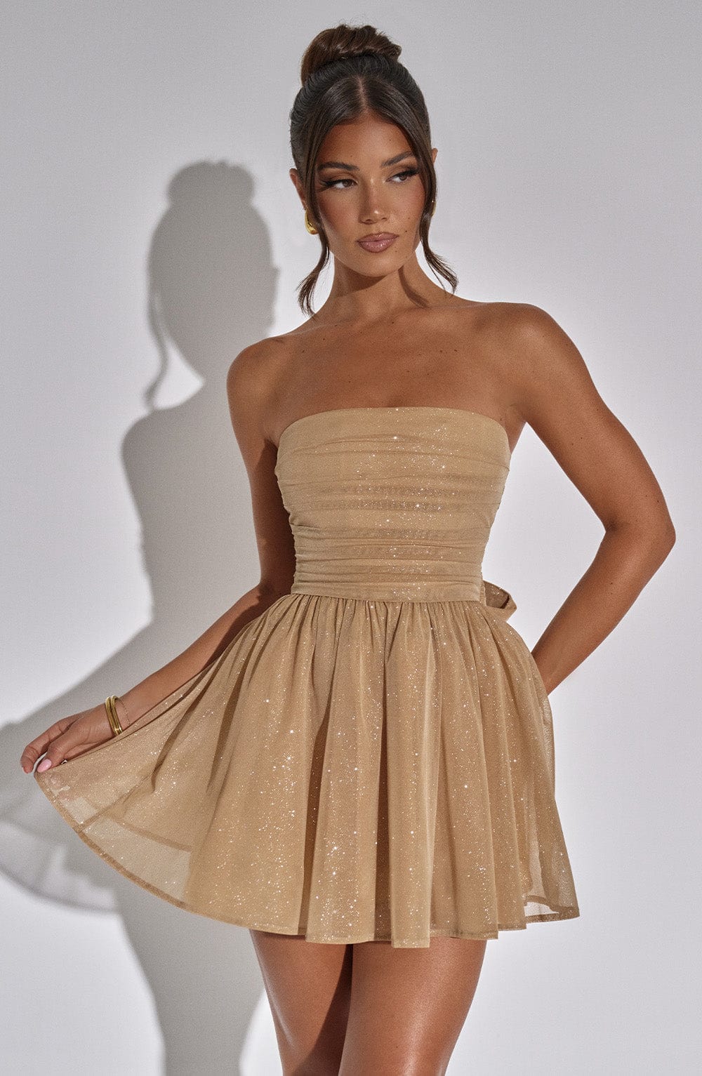 Sprankelende Strapless Glinsterende Jurk met strik op de rug