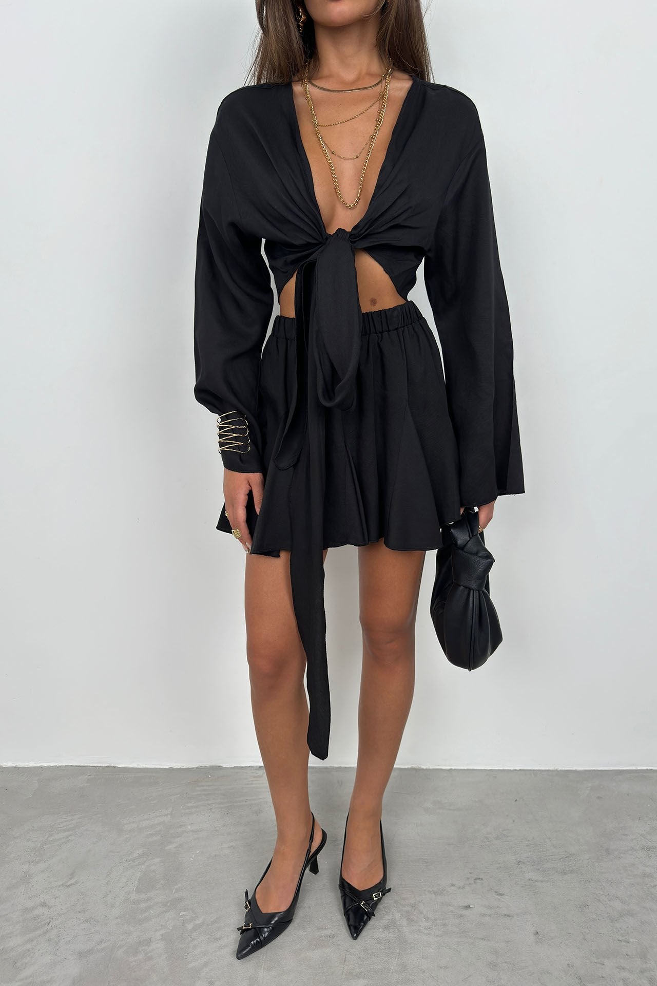 Zwarte Crop Top met Boothals en Lange Mouwen