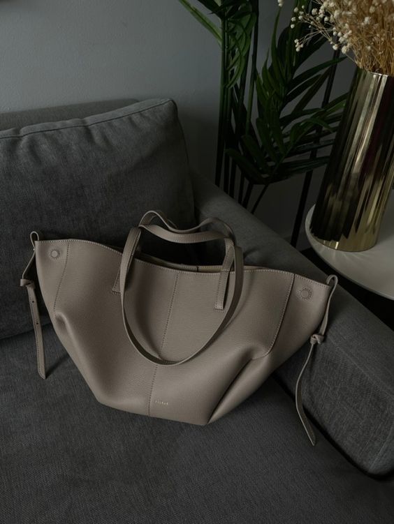 Stijlvolle Ruime Leren Shopper voor Dames